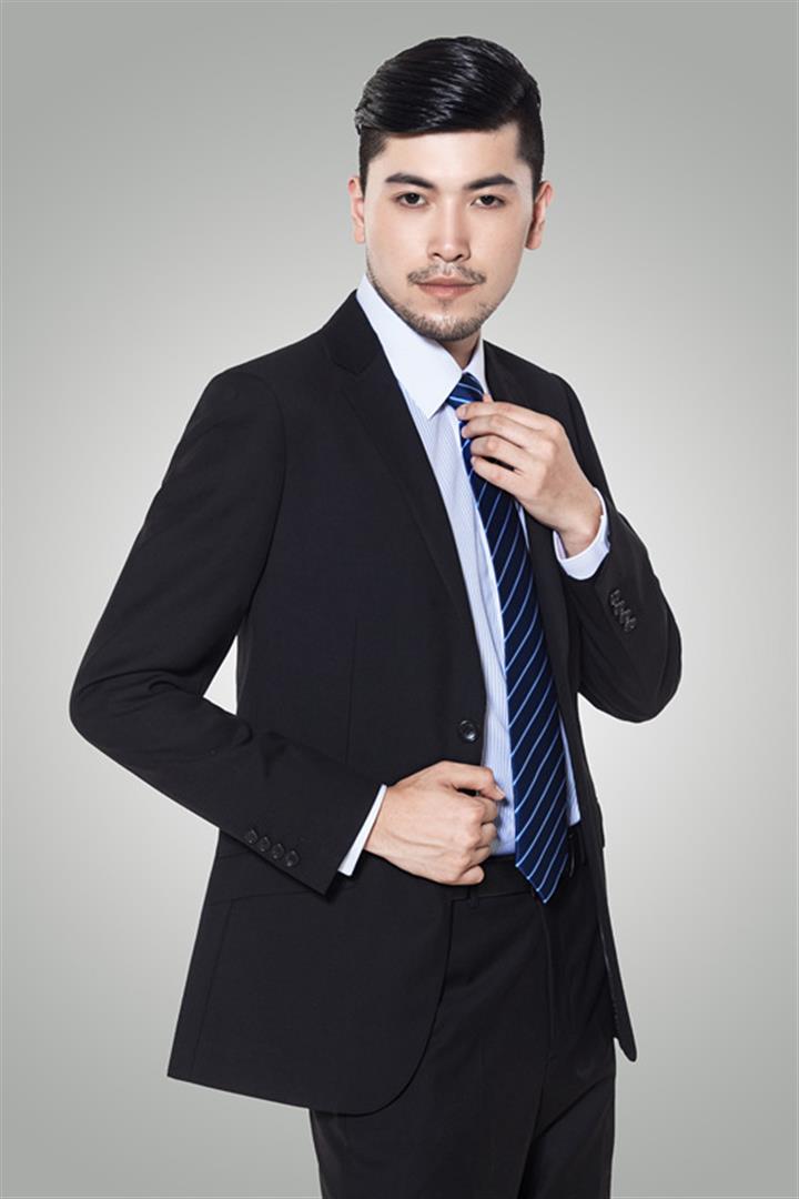 袁月 视觉与舞美负责人